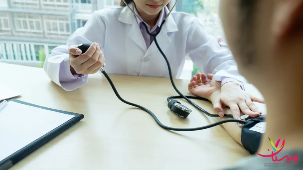 بررسی نبض ضربان قلب خطرناک چند است؟ چه زمانی به پزشک مراجعه کنیم؟